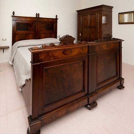 Borghi Palazzo Gessi Room And Breakfast מראה חיצוני תמונה