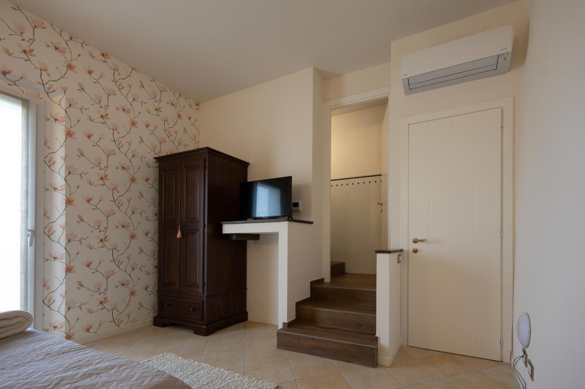 Borghi Palazzo Gessi Room And Breakfast מראה חיצוני תמונה