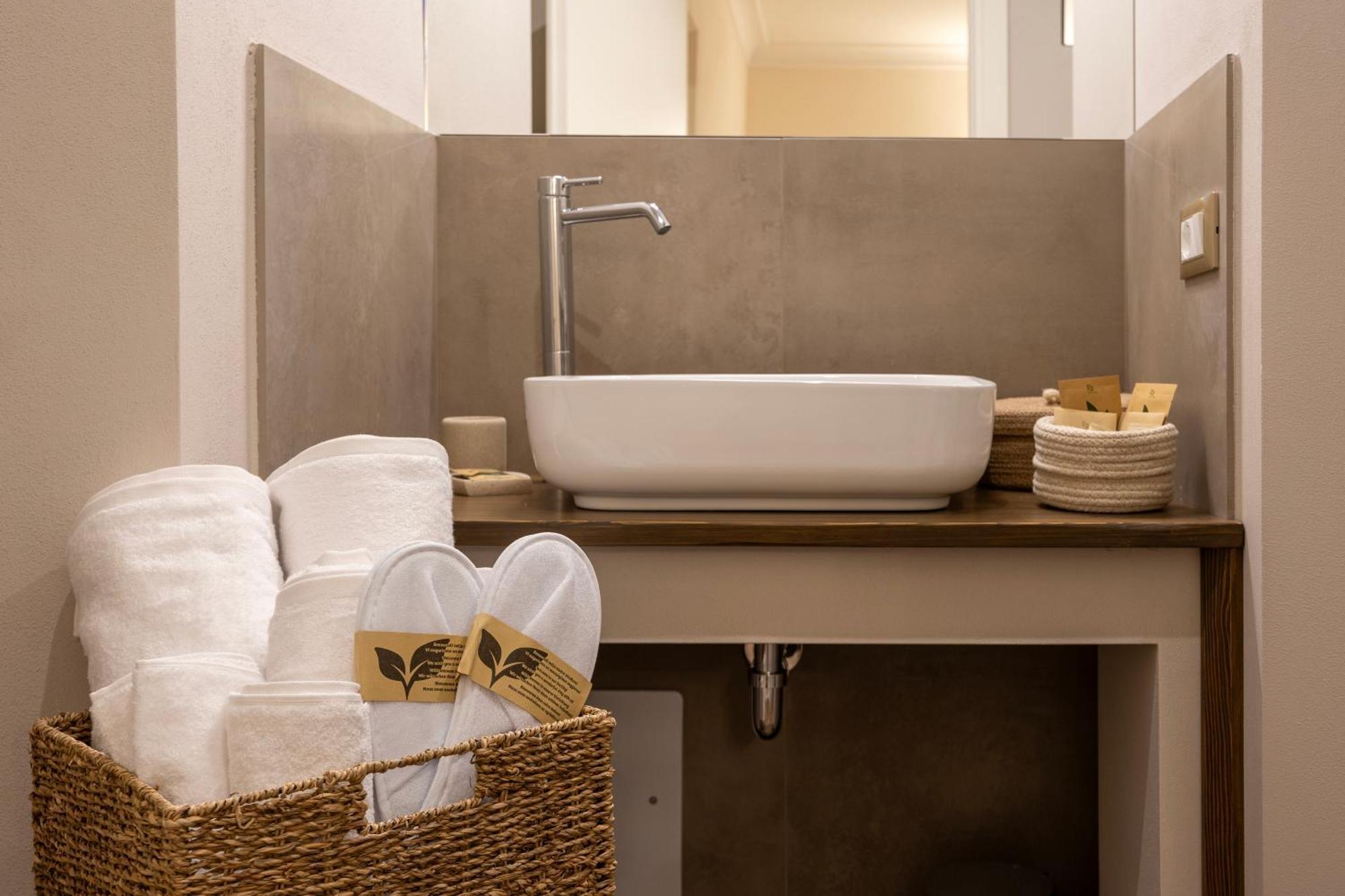 Borghi Palazzo Gessi Room And Breakfast מראה חיצוני תמונה