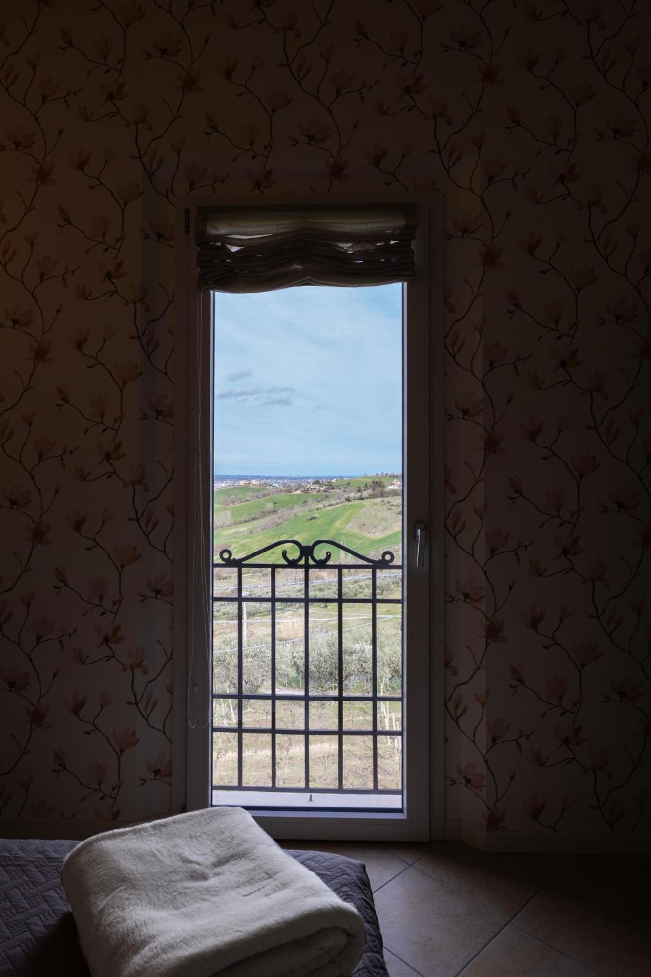 Borghi Palazzo Gessi Room And Breakfast מראה חיצוני תמונה