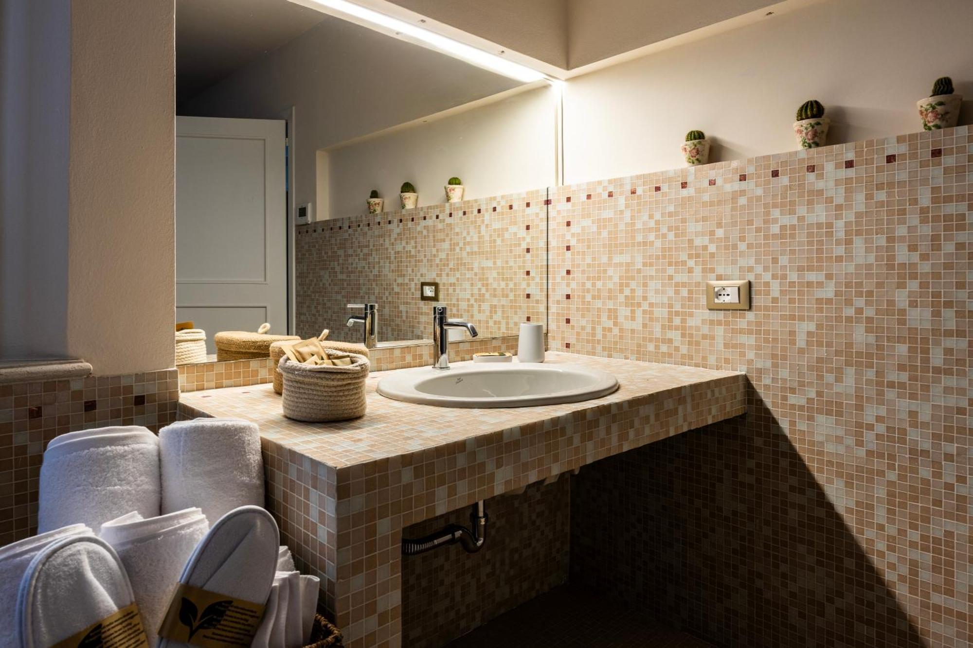 Borghi Palazzo Gessi Room And Breakfast מראה חיצוני תמונה